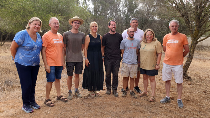 Els Closos de Can Gaià mostren els avenços de les excavacions en una visita institucional abans de la jornada de portes obertes