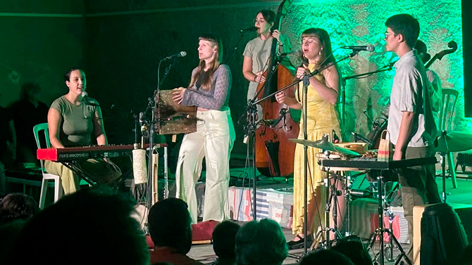 El grup Pitxorines tanca el tercer Festival de Folk a Felanitx amb un concert extraordinari